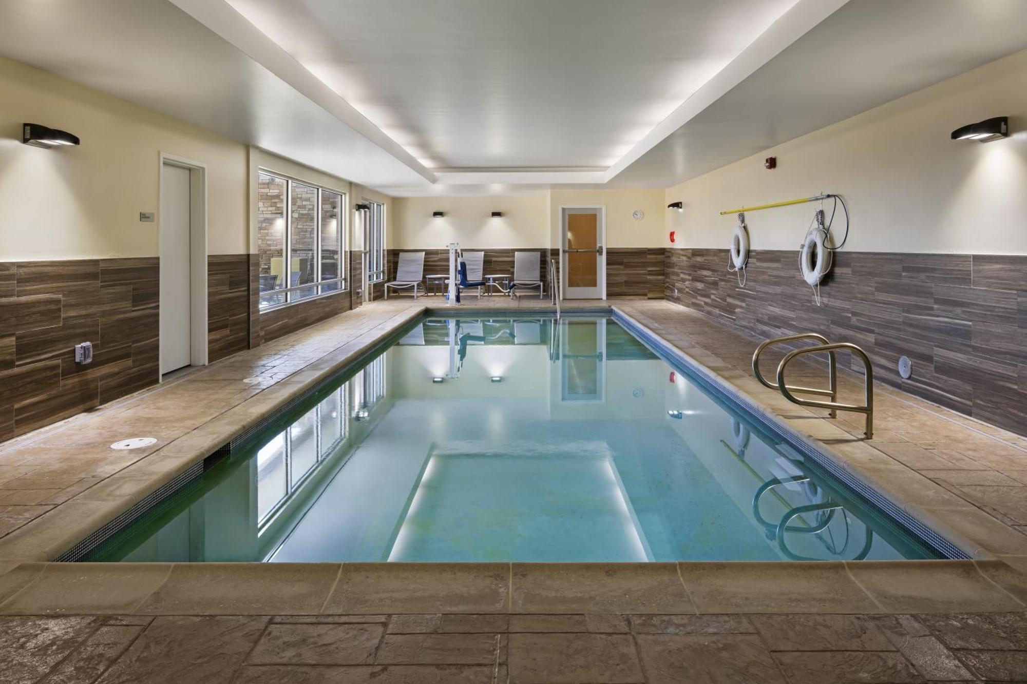 Towneplace Suites By Marriott Tehachapi Bagian luar foto